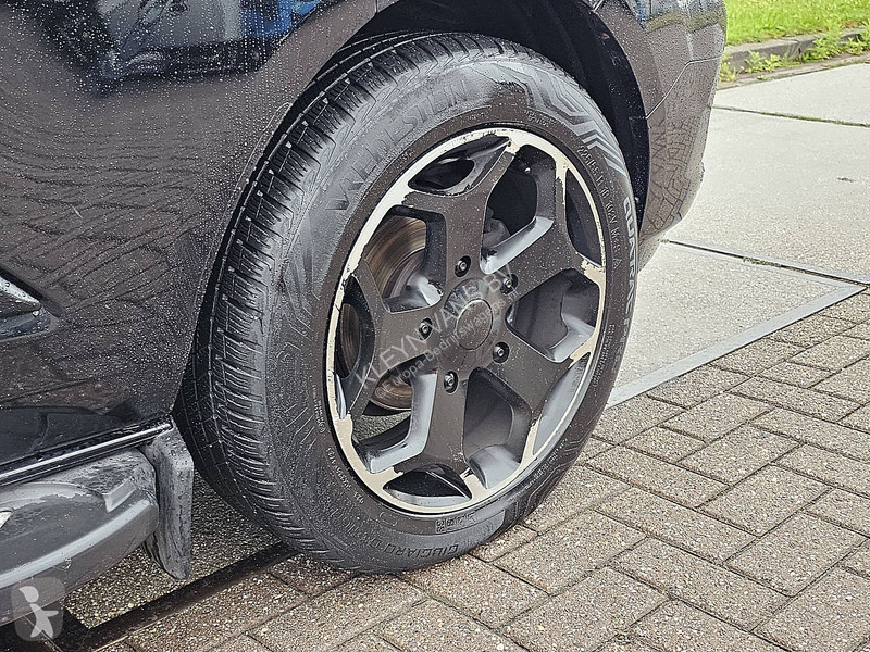 Véhicule utilitaire Ford 2.0 Limited D.C. 2.0tdci