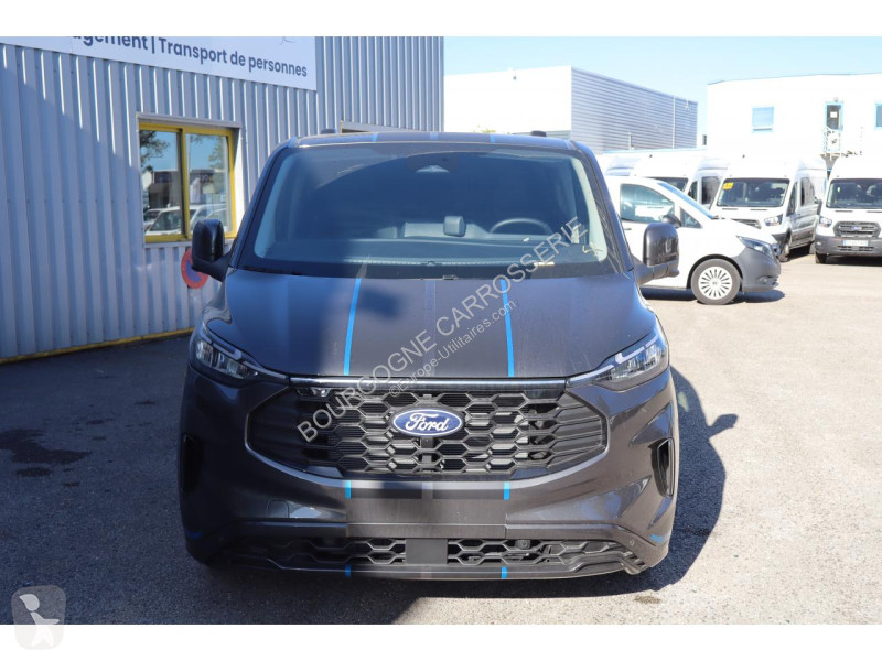 Véhicule utilitaire Ford
