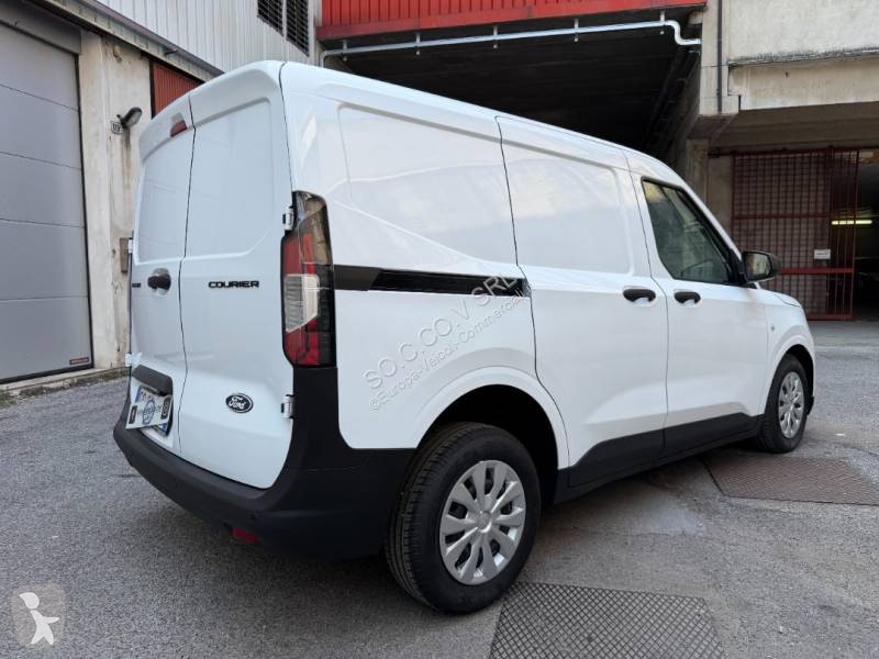 Комерційні автомобілі Ford