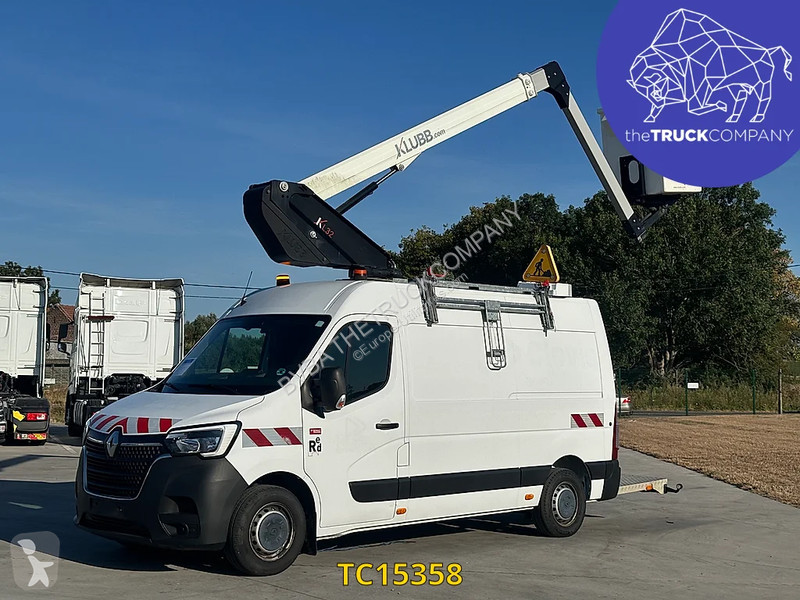 Véhicule utilitaire Renault 145.35 klubb