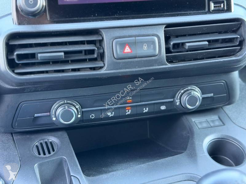 Véhicule utilitaire Opel 1.5 CDTi 100HP 3L