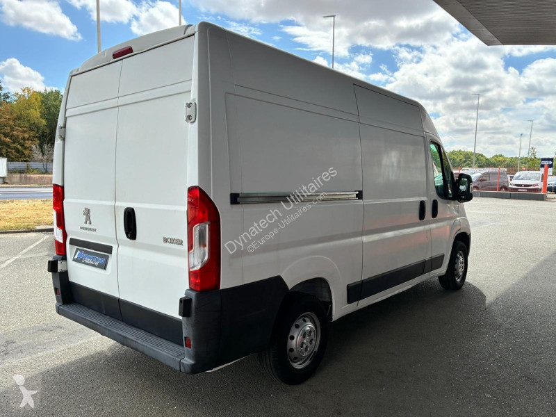 Véhicule utilitaire Peugeot BOXER FG 330 L2H2...