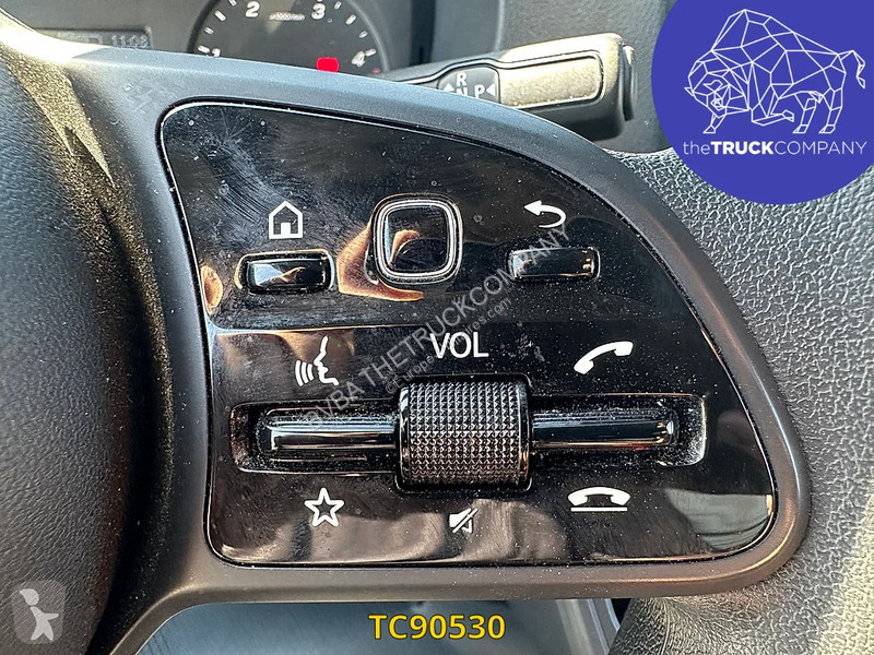 Véhicule utilitaire Mercedes 317 CDI KOFFER MET...