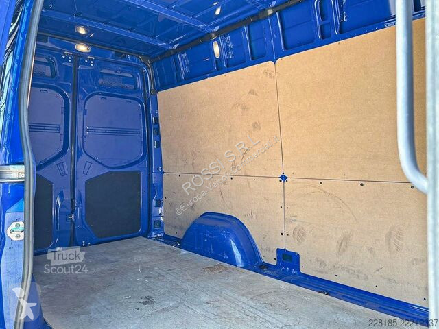 Véhicule utilitaire Mercedes SPRINTER - 311 CDI...