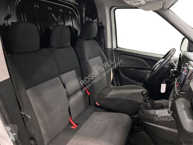 Véhicule utilitaire Fiat Cargo 2019 - cargo 1.6...