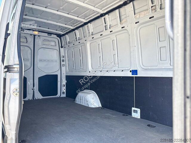 Véhicule utilitaire Mercedes III - sprinter 319...