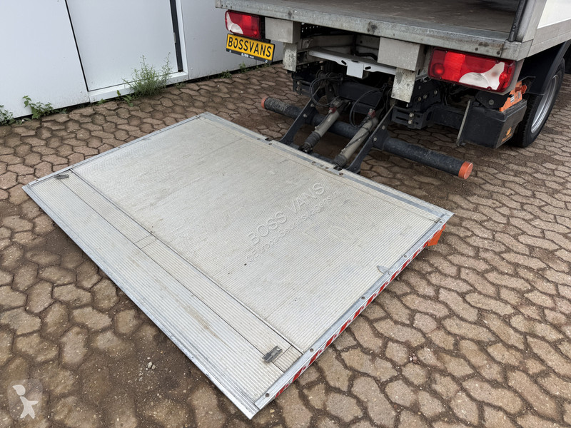 Véhicule utilitaire Mercedes 515 1.9 CDI 150PK...