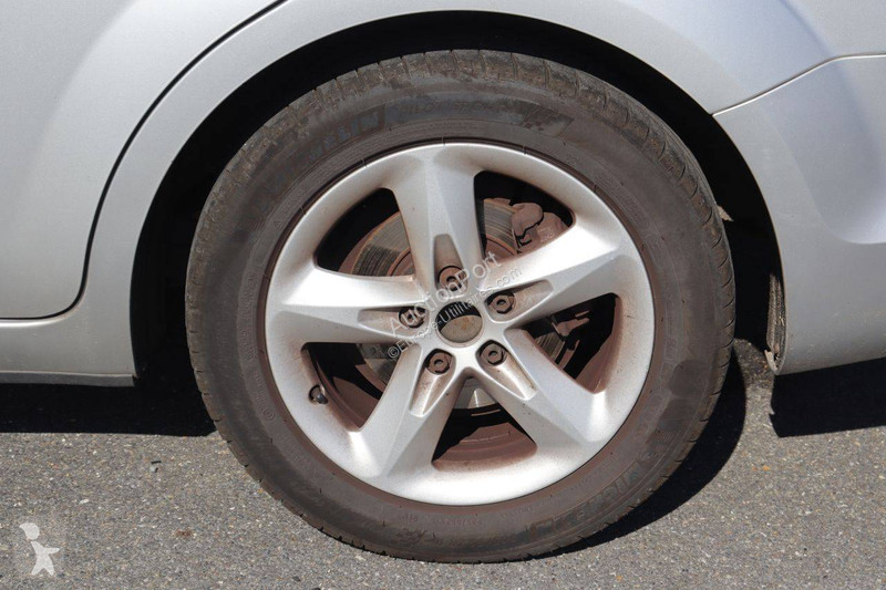 Véhicule utilitaire Ford
