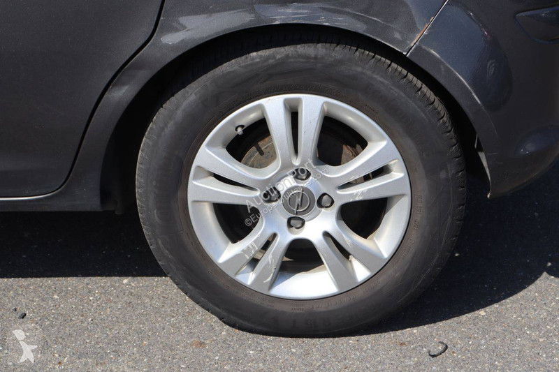 Véhicule utilitaire Opel