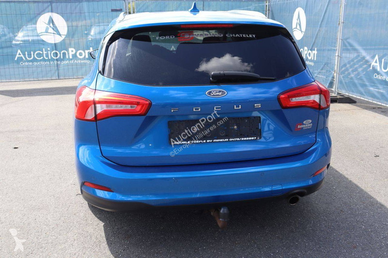 Véhicule utilitaire Ford