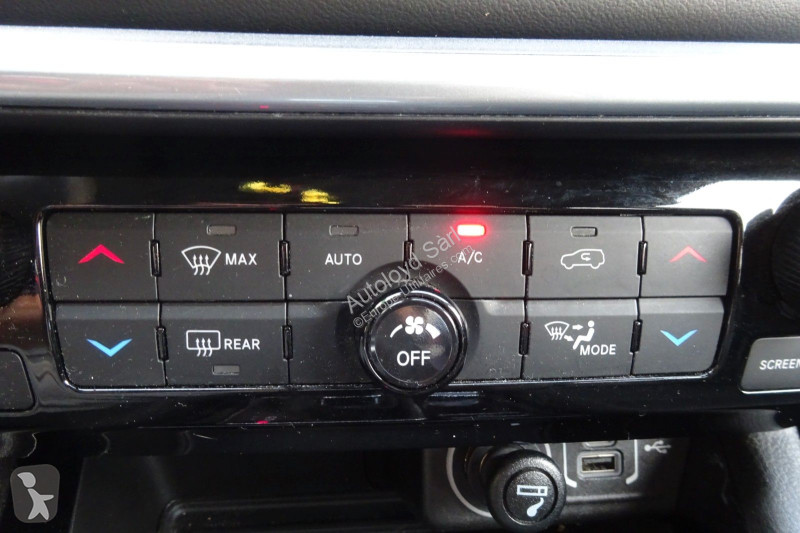 Véhicule utilitaire Jeep COMPASS 1,3 I 130 BVA...