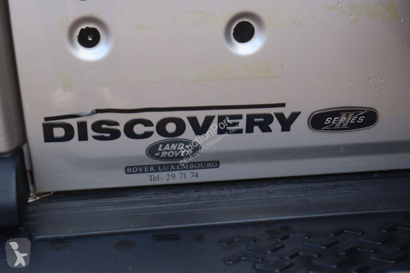 Véhicule utilitaire Land Rover V8