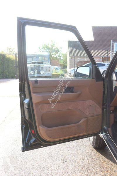 Véhicule utilitaire Land Rover