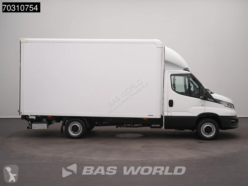 Furgoneta Iveco 35S16 Ladebordwand Automatik...
