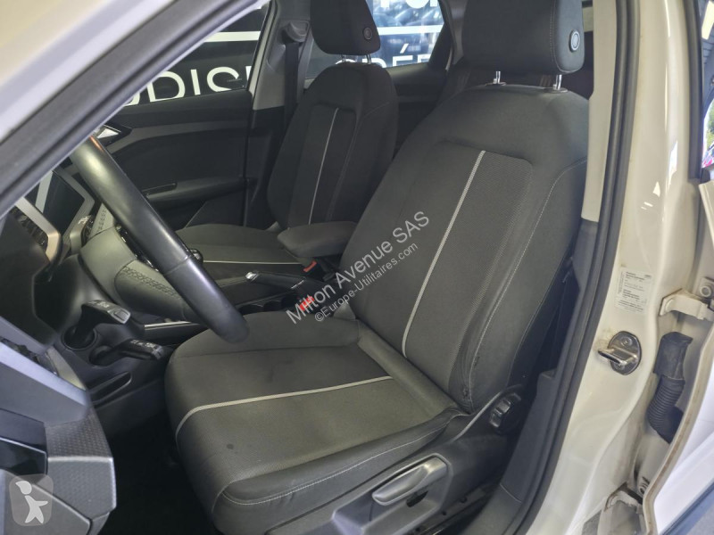 Véhicule utilitaire Audi Allstreet 1.0 30 TFSI...