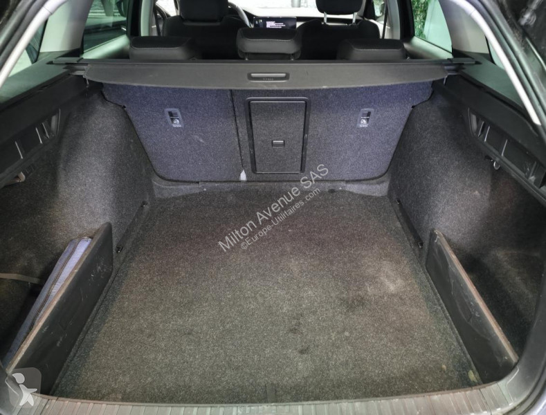 Véhicule utilitaire Skoda OCTAVIA Combi 2.0 TDI...