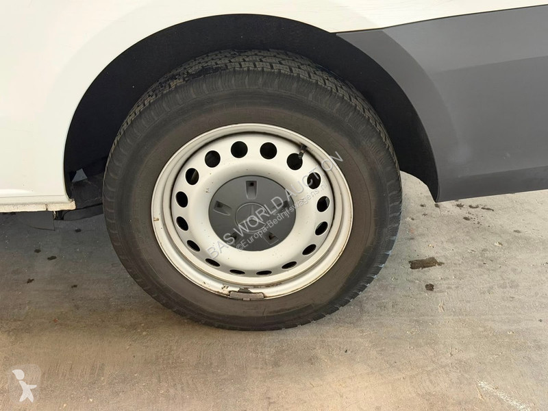 Véhicule utilitaire Mercedes 111 CDI Lang