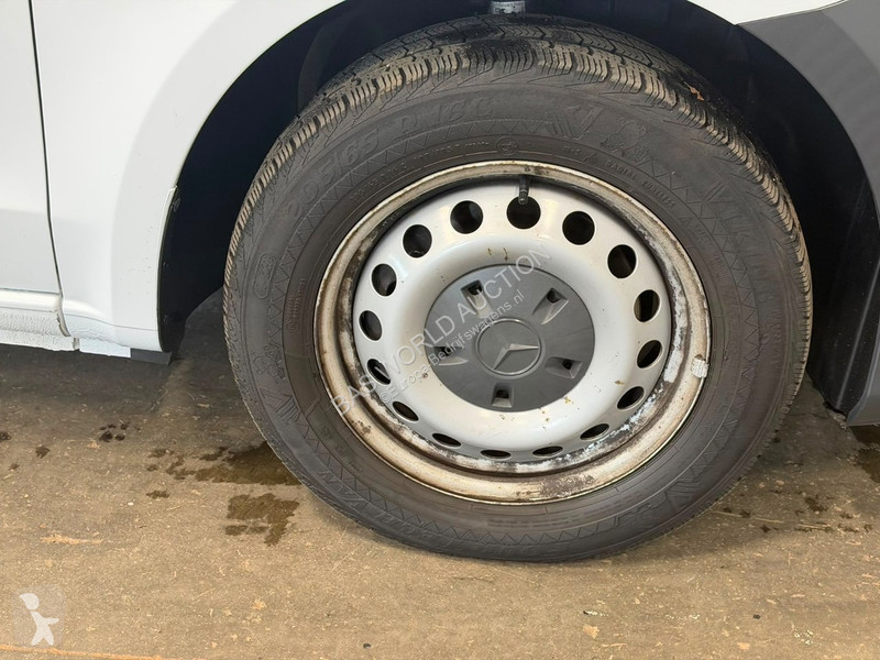 Véhicule utilitaire Mercedes Lang Vito