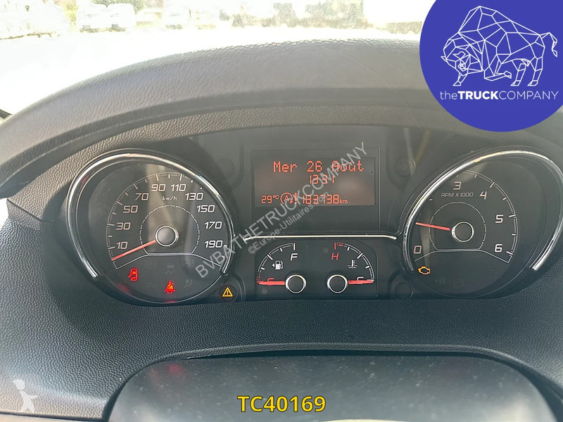Bedrijfswagen Fiat 160cv caisse hayon