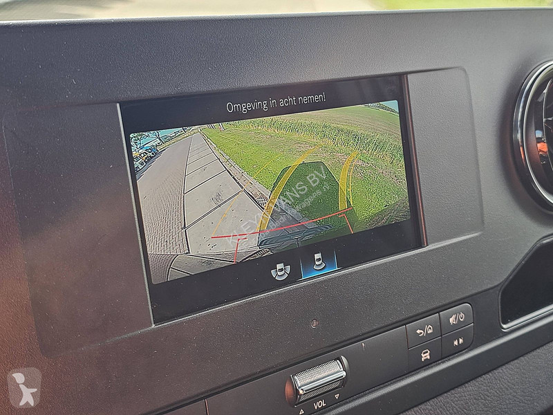 Véhicule utilitaire Mercedes 317 L2H2 Mbux Navi AC
