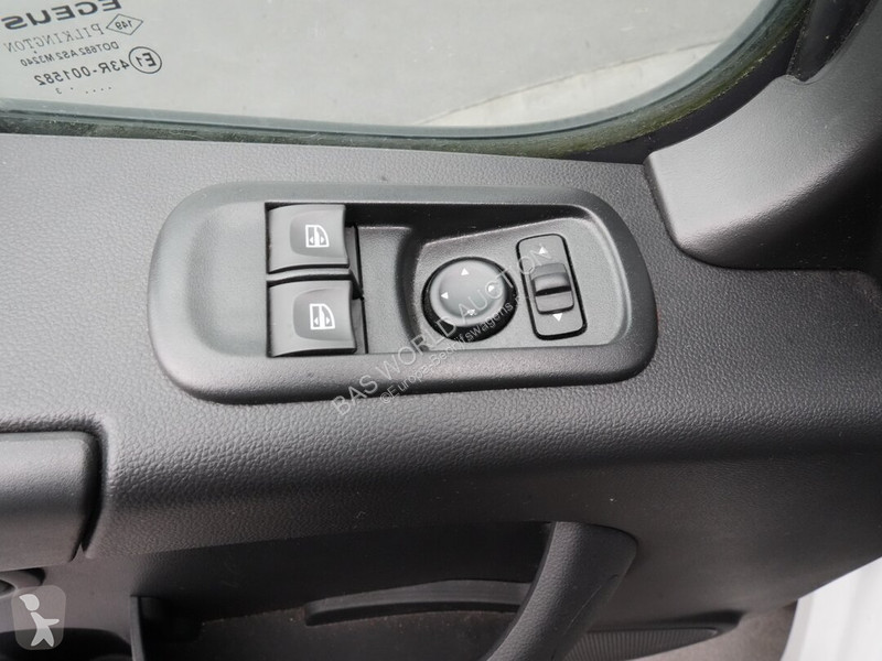 Furgoneta Renault 135PK