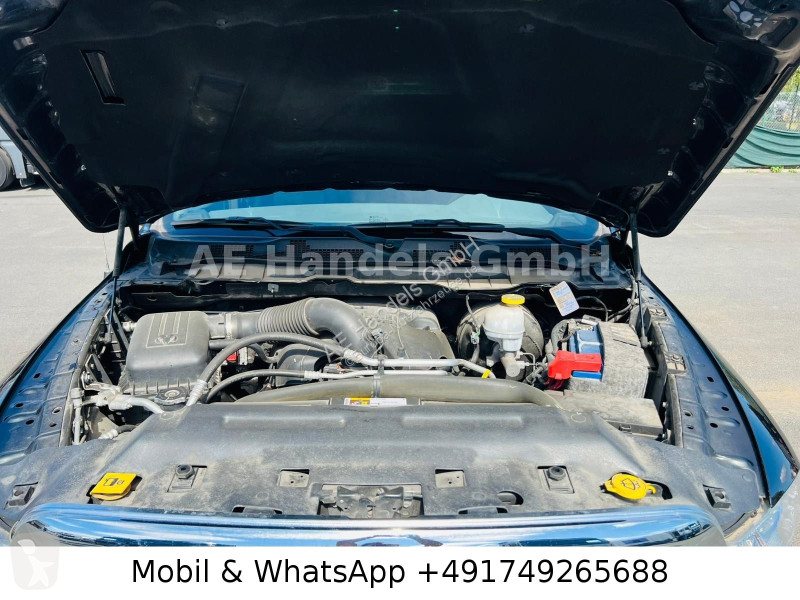 Лекотоварен автомобил Dodge RAM 1500 Classic...