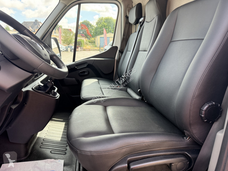 Bedrijfswagen Renault MASTER III FG R3500 L4H2...