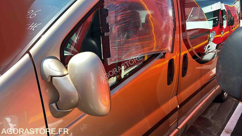 Véhicule utilitaire Opel VIVARO