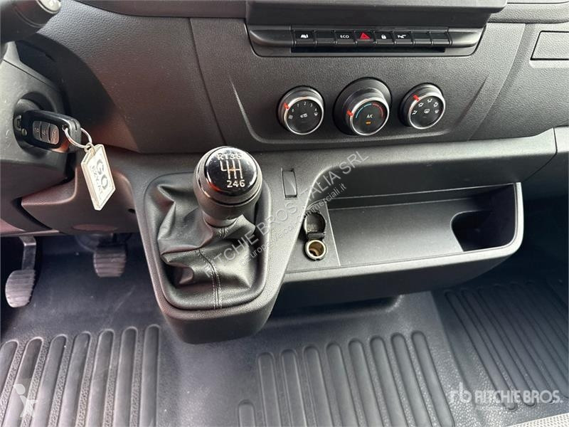 Furgoneta Renault 2.3DCI