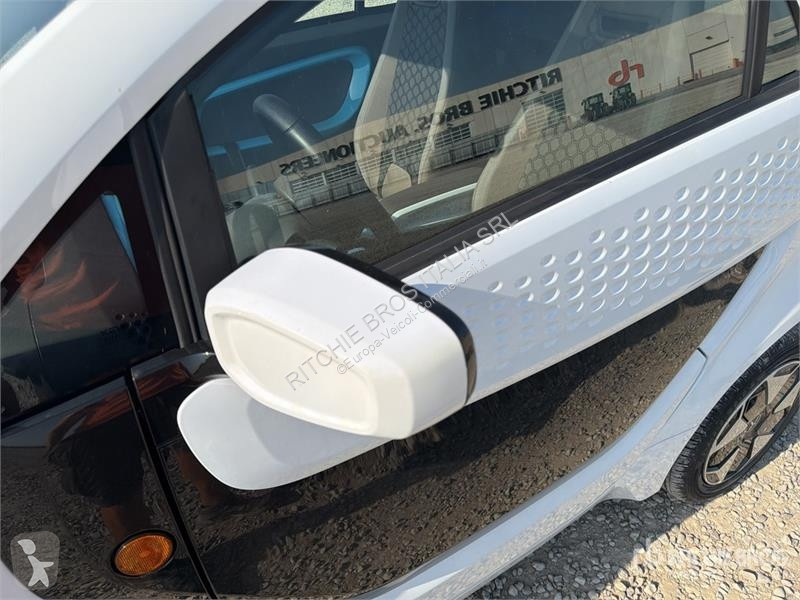 Коммерческий автомобиль  XEV Yoyo Electric...