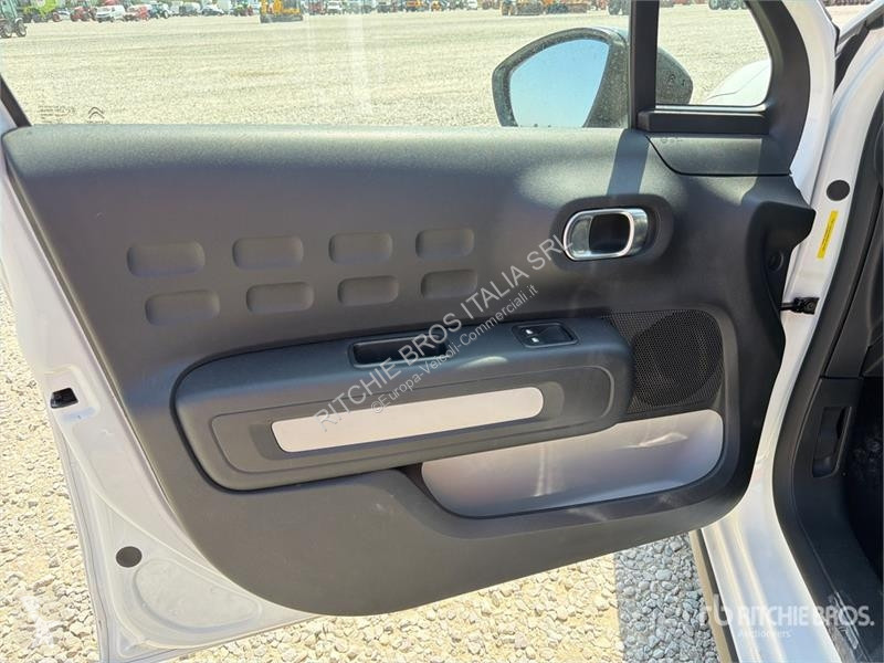 Комерційні автомобілі Citroën C3