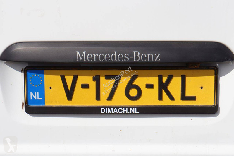 Комерційні автомобілі Mercedes 777CDI