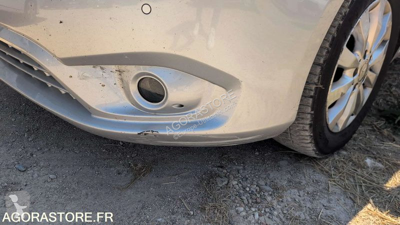 Véhicule utilitaire Mercedes VITO