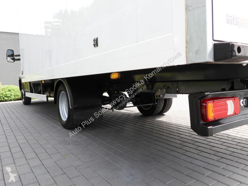 Лекотоварен автомобил Iveco 35C16 DAILY