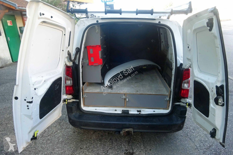 Véhicule utilitaire Peugeot PARTNER 1,5 HDI 100
