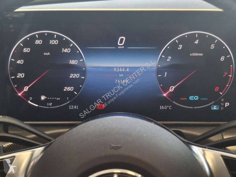 Комерційні автомобілі Mercedes 200