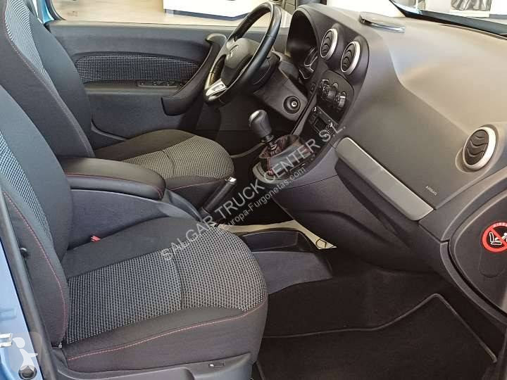 Furgoneta Mercedes