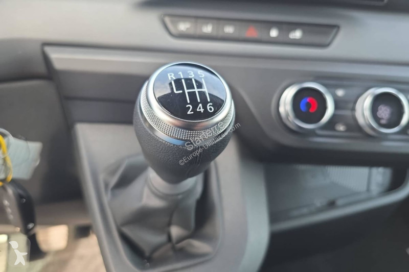 Véhicule utilitaire Renault Fourgon