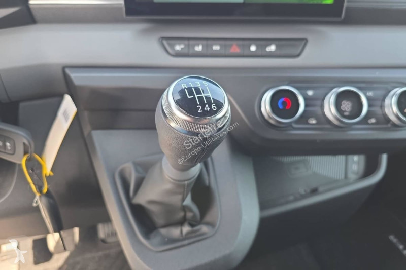 Véhicule utilitaire Renault Fourgon