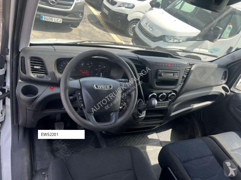 Furgoneta Iveco 35C14 PAQUETERO RAMPA RETRACTIL