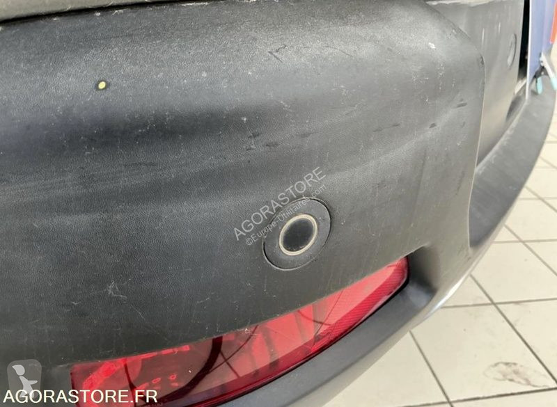 Лекотоварен автомобил Peugeot