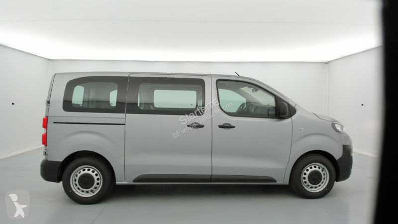 Véhicule utilitaire Peugeot Fourgon