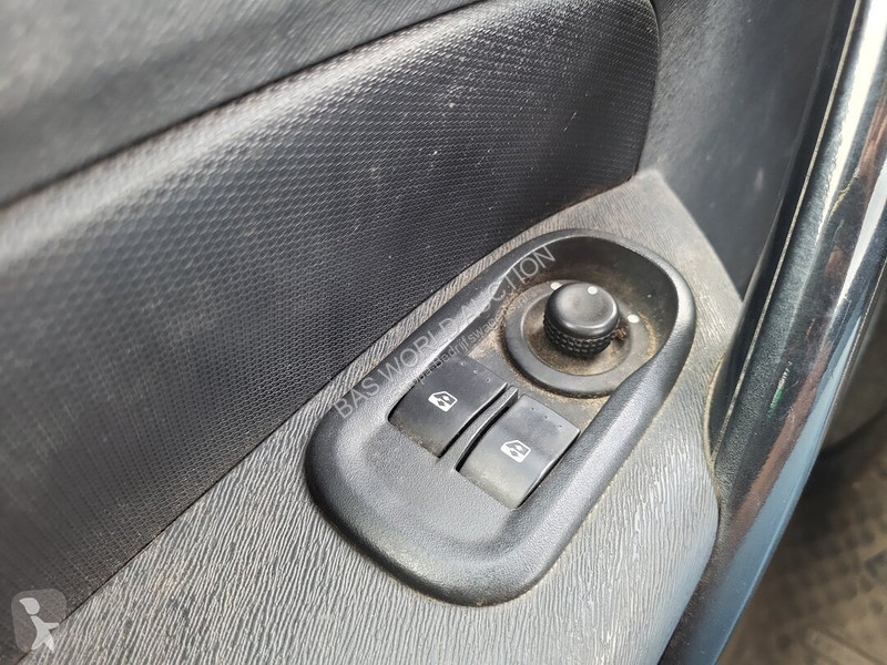 Furgoneta Renault 75PK