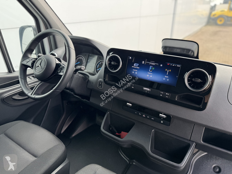 Лекотоварен автомобил Mercedes 314 Pro 81kWh...