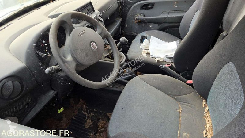 Лекотоварен автомобил Fiat DOBLO