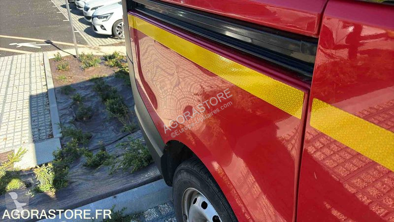 Лекотоварен автомобил Renault TRAFIC
