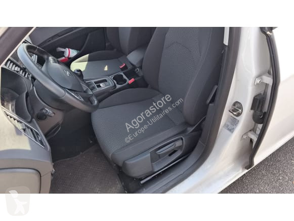 Лекотоварен автомобил Seat LEON