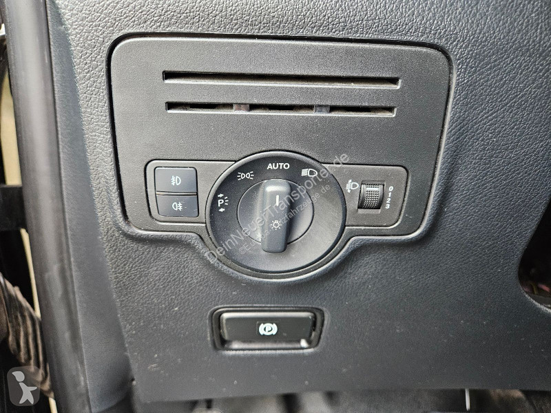 Лекотоварен автомобил Mercedes Vito...