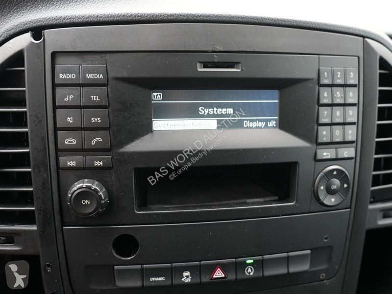 Bedrijfswagen Mercedes 116