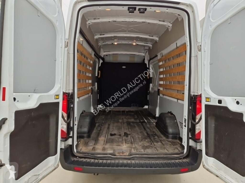 Užitkové vozidlo Ford 350 2.0 TDCI L3H2 Trend...